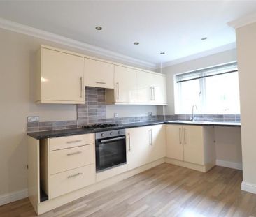 2 bedroom terraced house to rent - Photo 5