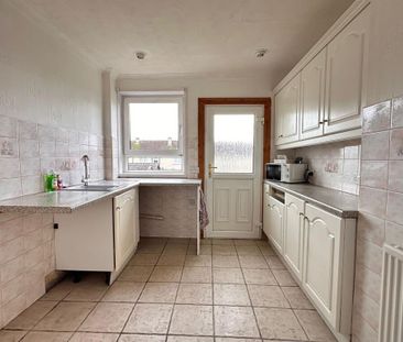 2 bedroom terraced house to rent - Photo 3