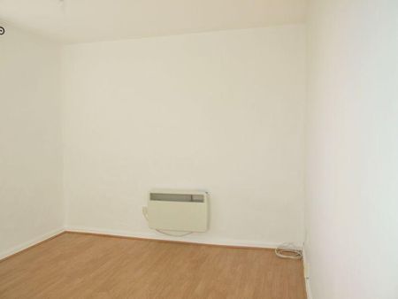 4 bedroom house to rent - Photo 2