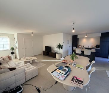 RECENTE nieuwbouwwoning met TUIN & GARAGE - Photo 1