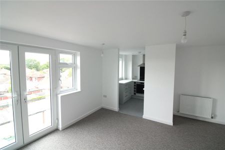 1 bedroom apartment to rent - Photo 2