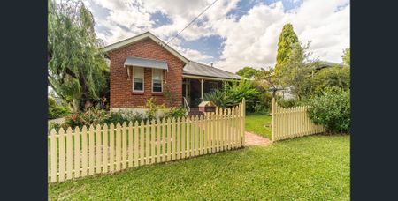 East Tamworth Federation Style - Photo 2