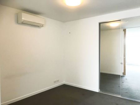 2307/231 Harbour Esplanade, Docklands - Photo 2