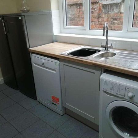 Ladybarn Lane, Fallowfield, Manchester, M14 - Photo 4