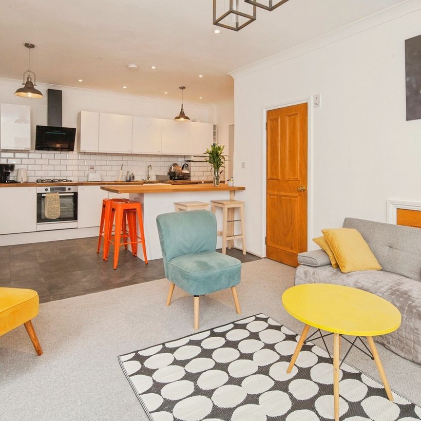 3 Bed Detached House, Comerford Road, SE4 - Photo 1