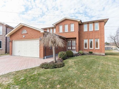 For Lease - 4261 Capilano Court, Mississauga, Ontario - Photo 2
