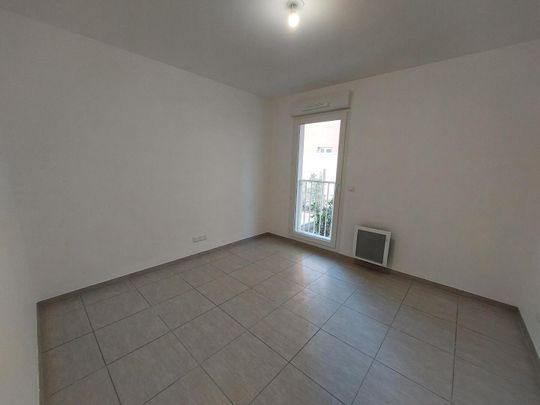 location Appartement F4 DE 76m² À MARSEILLE - Photo 1