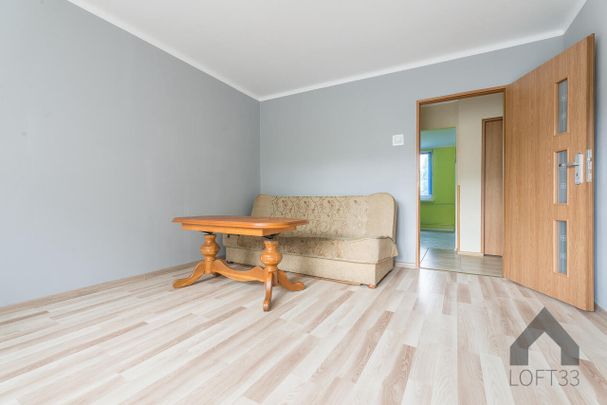 Dwupokojowe mieszkanie z balkonem na osiedlu Stałym w Jaworznie do wynajęcia | Spacer 3D - Photo 1