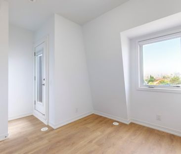 For Lease - 11 Case Ootes Drive, Toronto, Ontario - Photo 6