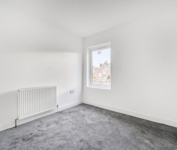 5 bedroom terraced house to rent - Photo 4