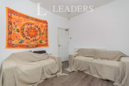 4 bedroom house to rent Brailsford Road, Manchester, Greater Manchester, M14 - Photo 2