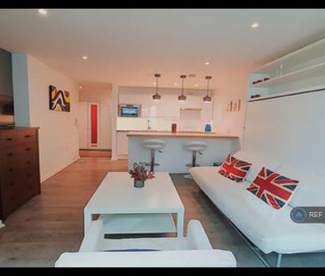 1 bedroom flat to rent - Photo 4