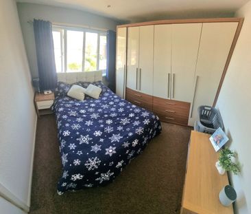 3 Bed Semi-Detached House, Jardine Close, S9 - Photo 3