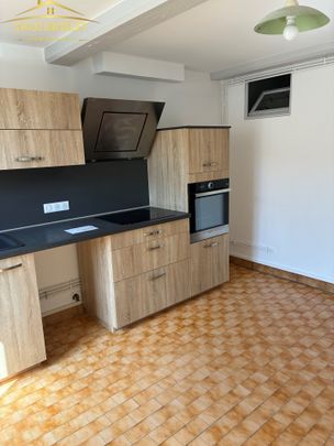 Location Appartement 2 pièces 42m² LE COTEAU 42120 - Photo 1