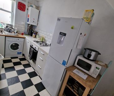 4 Bed Maisonette, Streatham Vale, SW16 - Photo 4