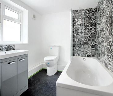 2 bedroom terraced house to rent - Photo 6