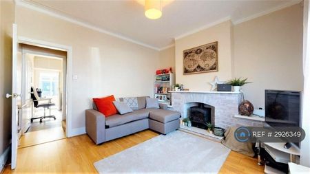 2 bedroom terraced house to rent - Photo 2