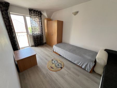 INCHIRIEZ camera,bucataria si baia la comun, zona Strand - Fotografie 2