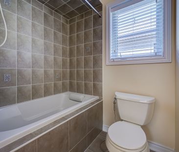 For Lease - 3407 Whilabout Terrace, Oakville, Ontario - Photo 2