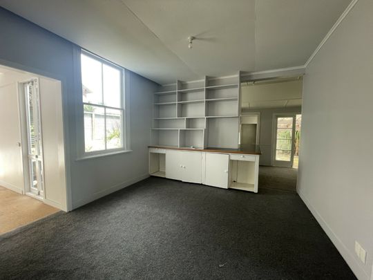 Spacious 3 Bedroom Home - Photo 1