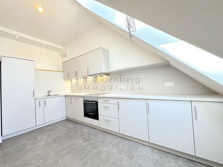 Unbefristete helle 3 Zimmer Dachgeschosswohnung beim Schwedenplatz - Foto 3