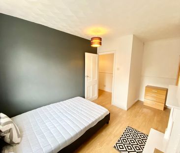 Beverley Road, Norwich - Photo 3