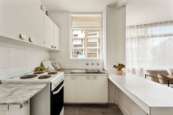 46/106 Elizabeth Bay Road, Elizabeth Bay NSW 2011 - Apartment For Rent | Domain - Photo 1