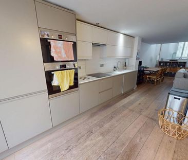 3 bedroom flat to rent - Photo 6