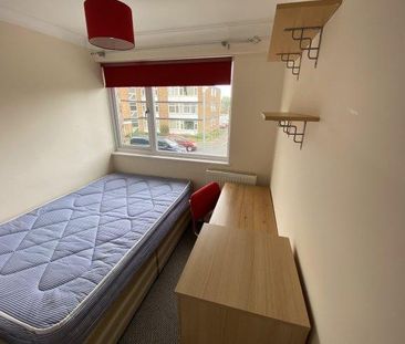 4 bedroom house share to rent - Photo 4