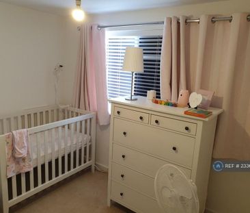 3 bedroom semi-detached house to rent - Photo 6