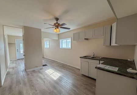 For Lease - 309 Cedar Street, Timmins, Ontario - Photo 4