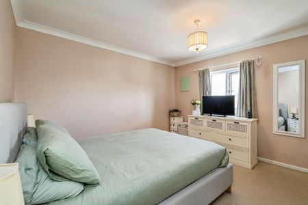 2 bedroom terraced house to rent - Photo 4