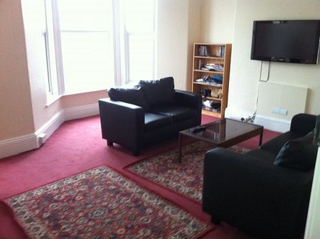 Student Accommodation - 7 Bedroom House - Photo 5