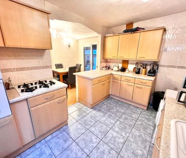 Little Wakering Road, Barling Magna, SS3 0LR - Photo 6