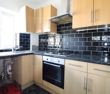 4 bedroom terraced house to rent - Photo 1