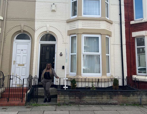 Olney Street Room 3 - Photo 1