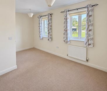 3 bed House - Townhouse To Let - Photo 2