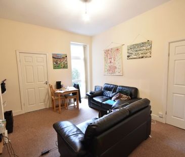 3 Bed - Grosvenor Road, Jesmond - Photo 2