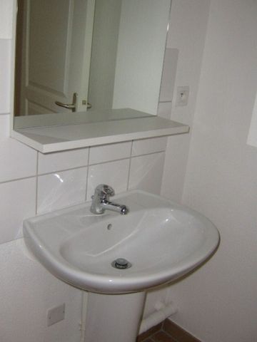 Location Appartement 3 pièces 50m² - Photo 3