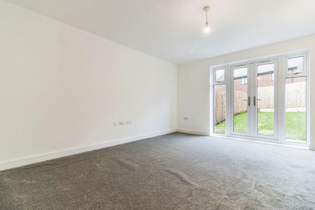3 bedroom end of terrace house to rent - Photo 2
