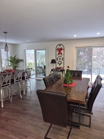 For Lease - 184 Dundas Street, Hamilton, Ontario - Photo 2