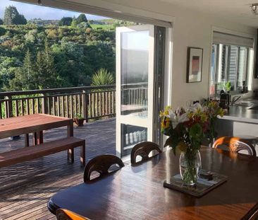 Large Family Home in Private Cul de Sac - Photo 1