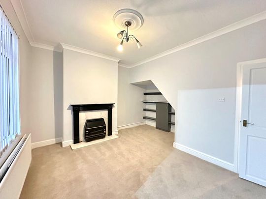 2 bedroom terraced house to rent - Photo 1
