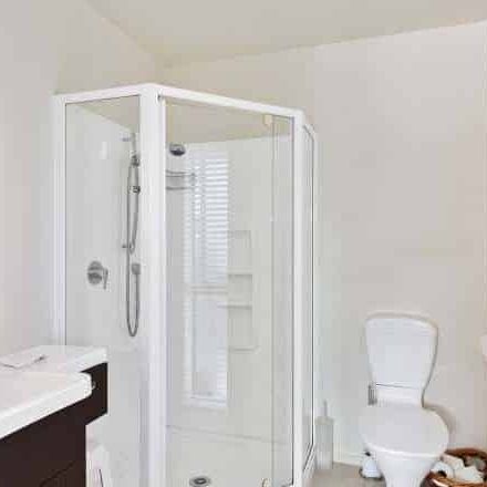 Easy care three bedrooms modern house - Photo 1