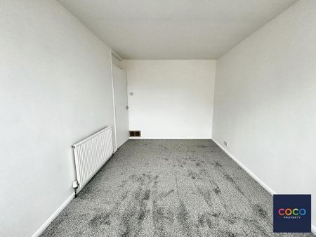 3 bedroom end of terrace house to rent - Photo 4