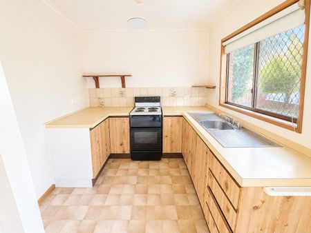 3 BEDROOM HOME IN MOOROOPNA! - Photo 5