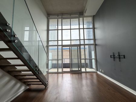 For Lease - 5 Hanna Avenue Unit# 328, Toronto, Ontario - Photo 3