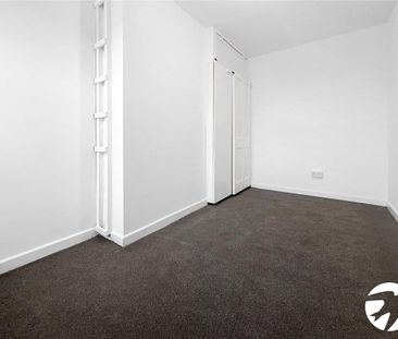 3 bedroom end of terrace house to rent - Photo 6