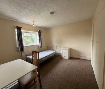 4 bedroom House - ALDYKES, Student Accomodation - Photo 2