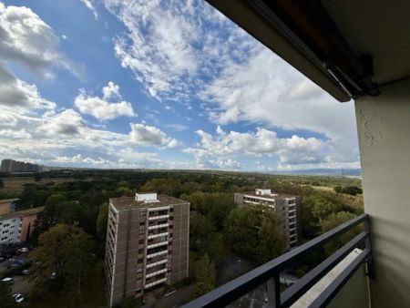 4 Zi.-Wohnung mit sensationellem Panoramablick bis in den Taunus. Frisch renoviert! - Photo 4